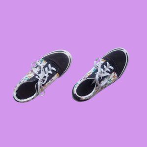 Black And Checkered Girls old school vans